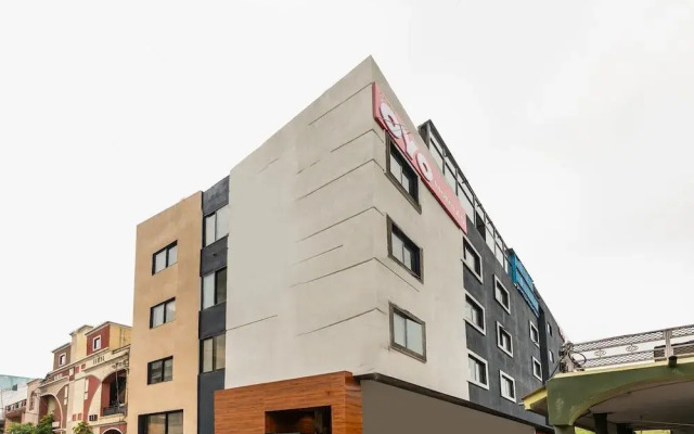 Oyo 42608 Hotel A5