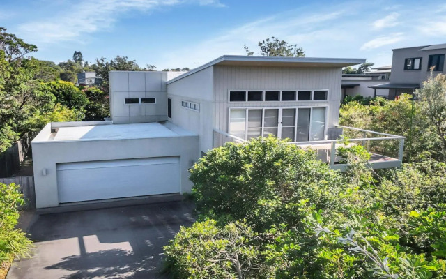 Sunshine Beach House-25 Metre Walk To The Beach