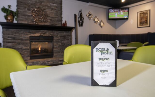 Dunvegan Inn and Suites