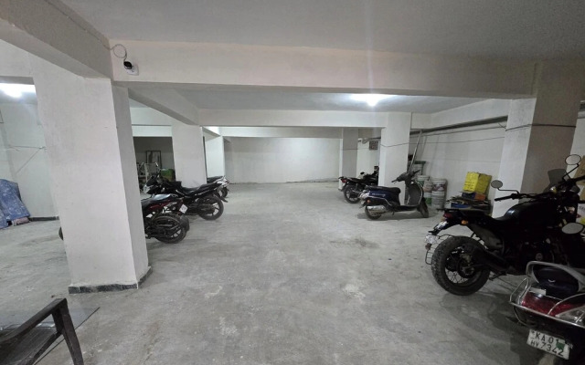 Om Sri Vigneshwara Palani Grand Hotel