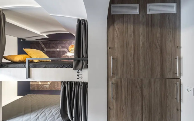 Metro Hostel