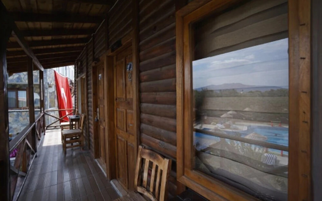 Ada Motel