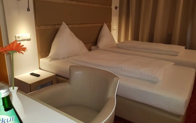 Confour Hotel