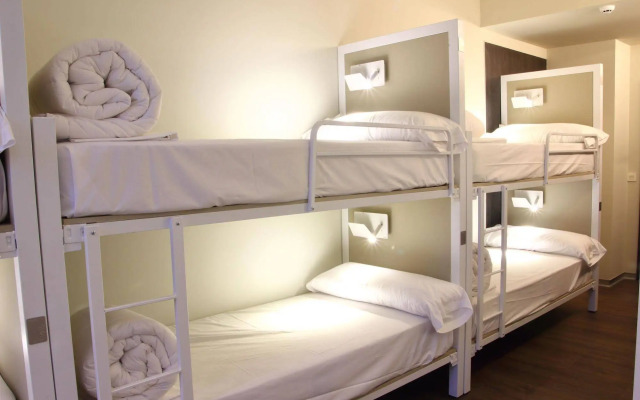 Poshtel Bilbao Premium Hostel