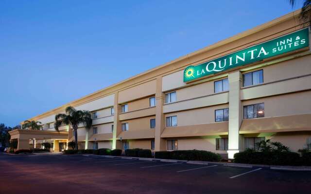 La Quinta Inn & Suites by Wyndham Tampa Fairgrounds - Casino