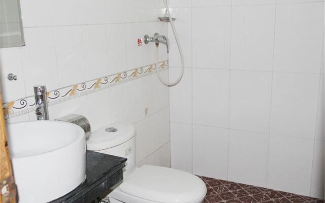 Qingdao New Holiday Hotel