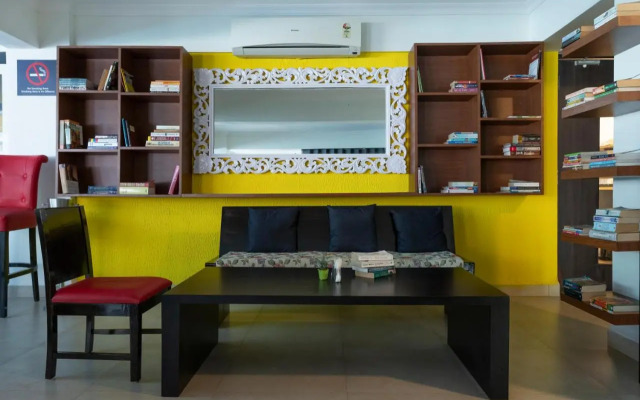 OYO 2119 Hotel Arotel Rooms@Suites