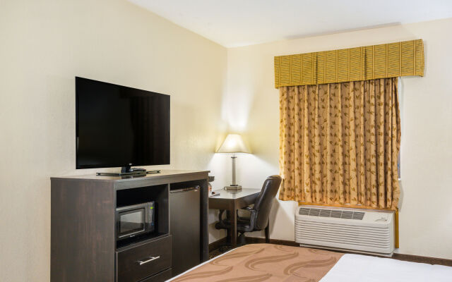 Quality Inn & Suites Florence - Cincinnati South