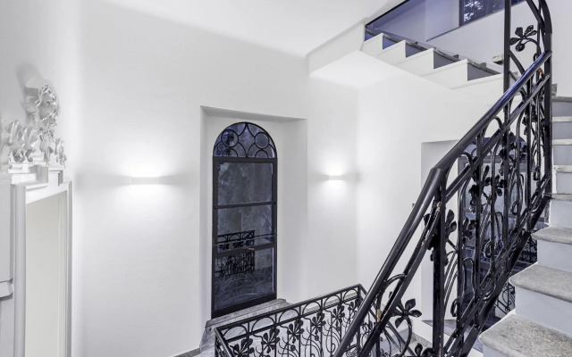 Villa Liberty - Lake Como Rooms & SPA