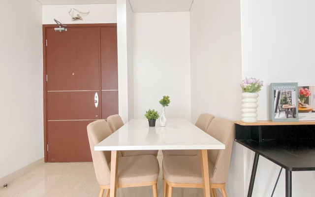 2Br Apartment Near Jakarta Kota Station At Lucky Tower Residence