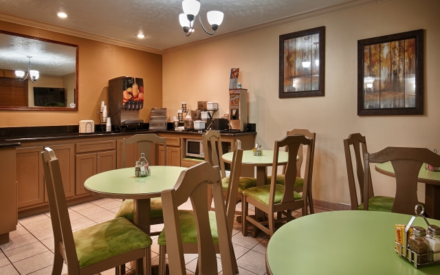 Best Western John Jay Inn