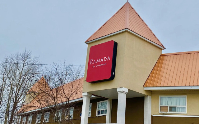 Ramada by Wyndham Whitecourt