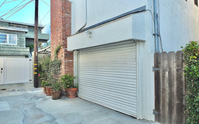 Beachside Sanctuary Lovely 3 BDR Steps to Ocean!