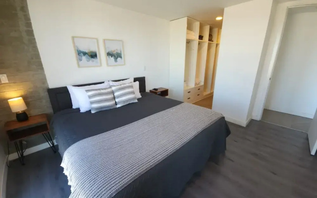 Distrito Revolution Suites