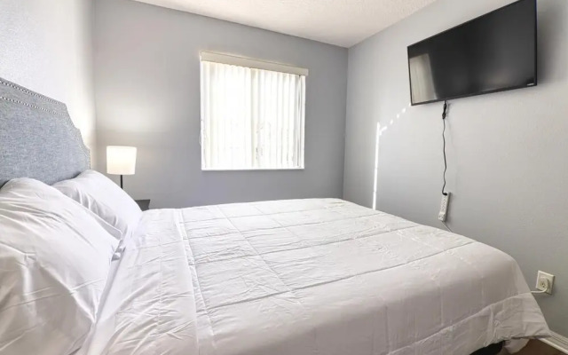 3-Bedroom Fiesta Key Townhome