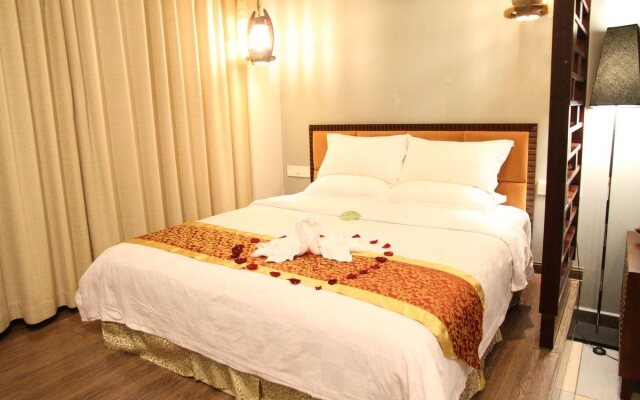 Serengeti Hotel