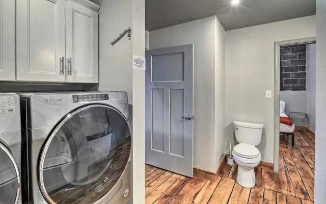 Sleek Wytheville Apartment Near Food + Drink!