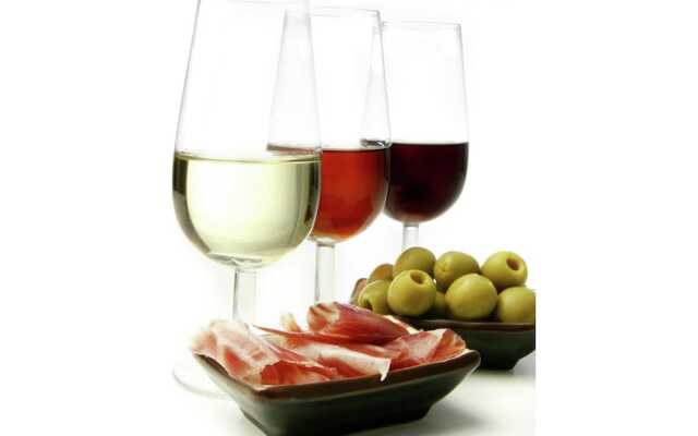 Welcoming Holiday Home in Villaverde de Pontones With Garden