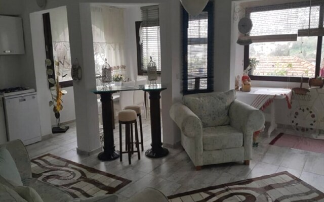 BO095 by Villaofsummer