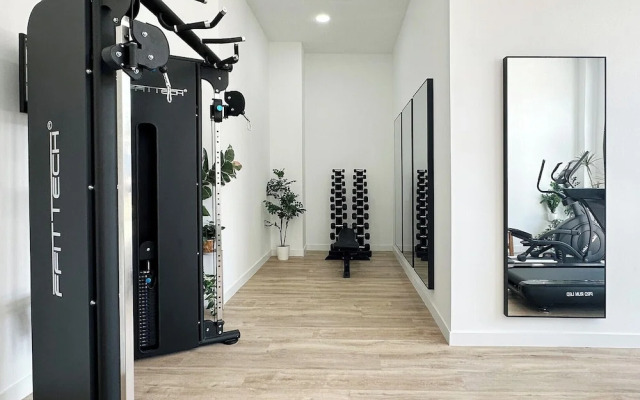 Modern Apartment With Views Urban Sky 26ke