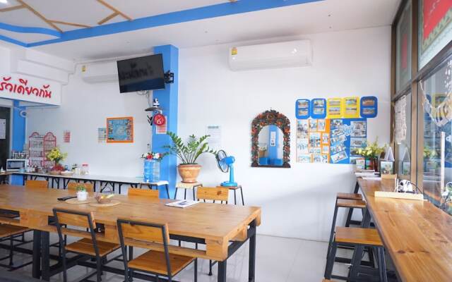 Madinah Hostel Ranong