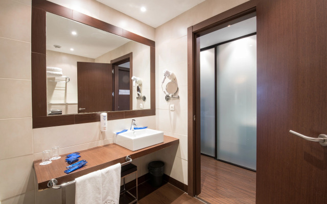 Abad San Antonio Hotel