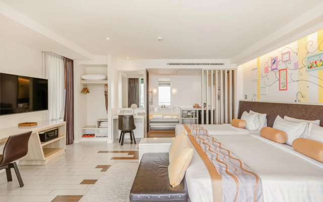 Sand Dunes Chaolao Beach Resort