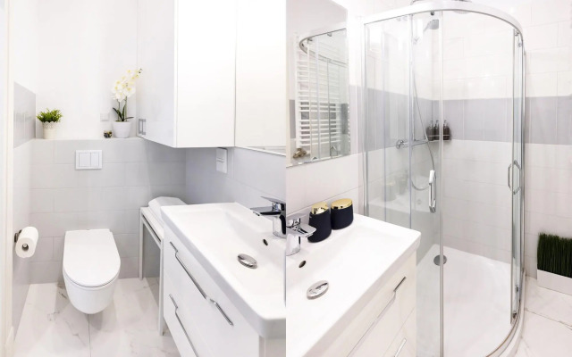 Main Square Apartments