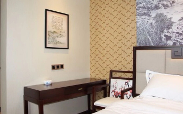 Suzhou Romantic Cabin Panmen