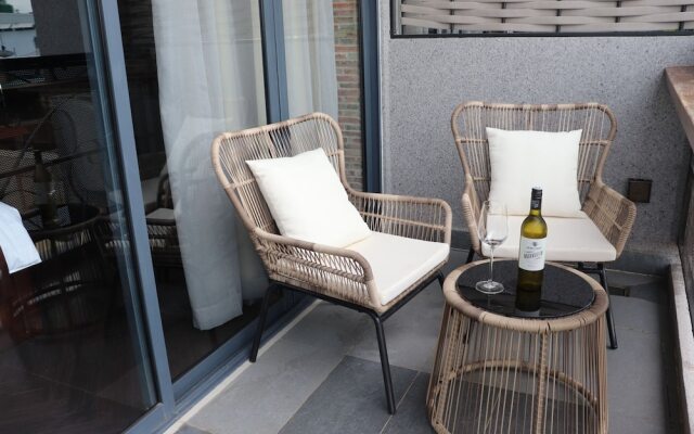 CHECK inn Phnom Penh BKK 1