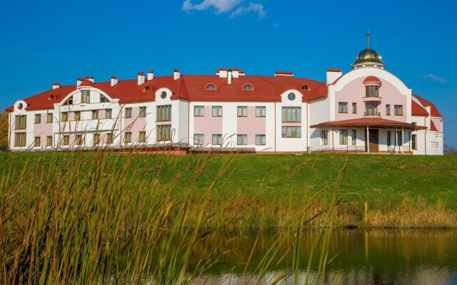 Patriarshyi Hotel