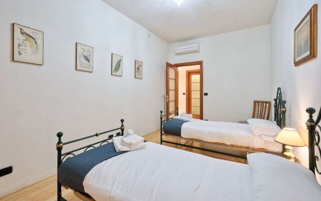 Roomy Apartment Borgo San Paolo