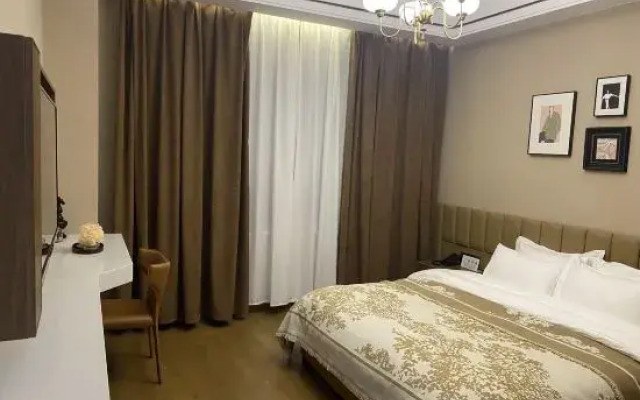 COMFORT  FREE  Hotel (Linyi Qiyang International Airport Branch)