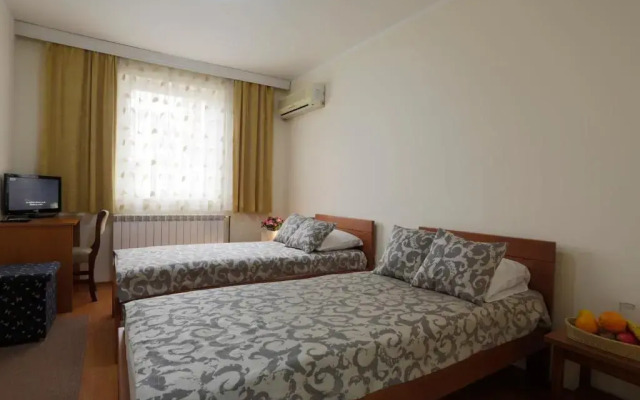 Guesthouse Tara