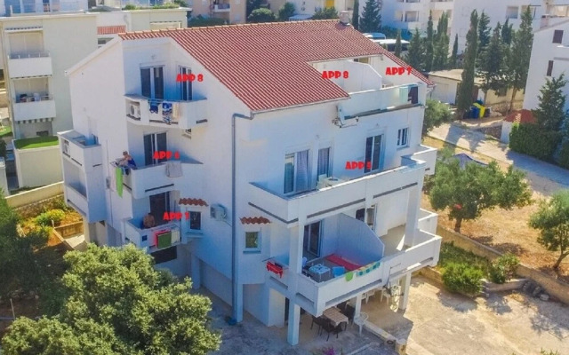 Boris - 150 m From Beach - A4