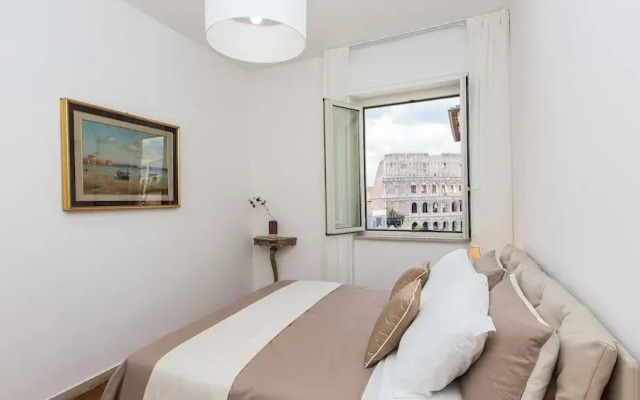 Rental In Rome Colosseum View Luxury Apartment