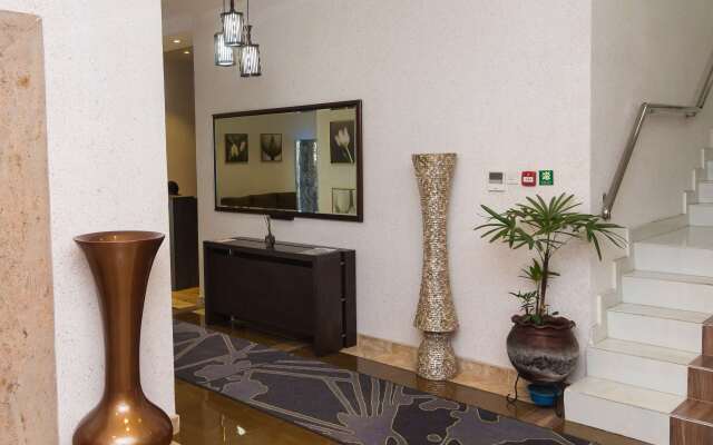 Golden Tulip Oniru Suites