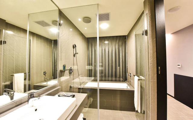 FX Hotel Tainan MinSheng Road Branch