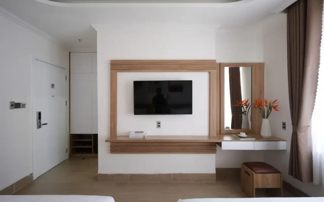 Nature Hotel - Le Dai Hanh