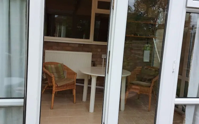 Tranquil Northampton Retreat