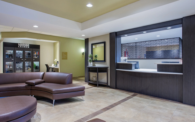Candlewood Suites Bowling Green by IHG