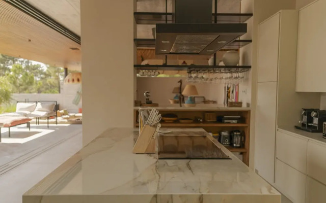 CL M Villa Retreat by Cadenzalux