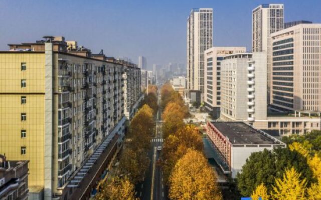 Wuhan Xinmeng Aesthetic Hotel