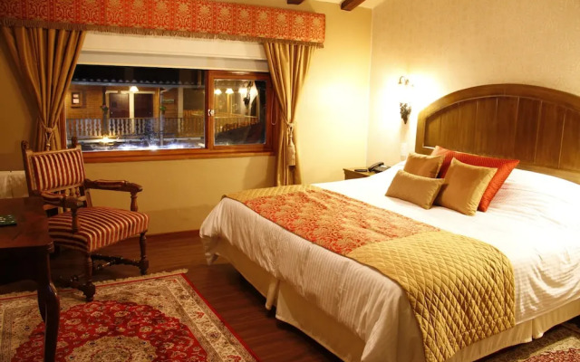 Uzhupud Garden Hotel & lodge