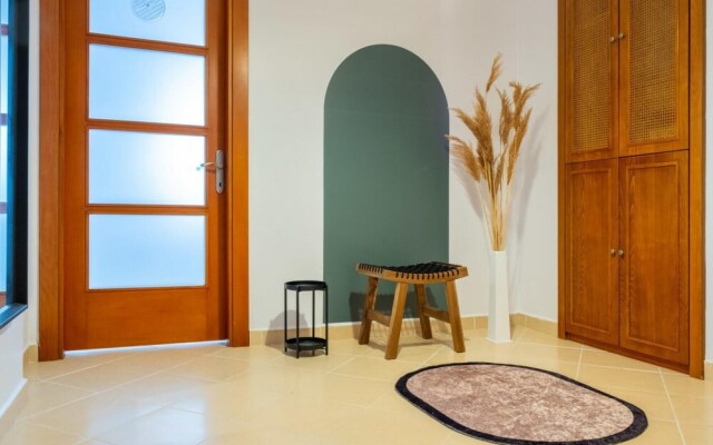 Fascinating Flat Near Popular Attractions in Sisli