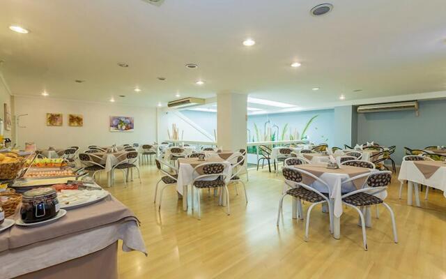 Tri Hotel Smart Caxias
