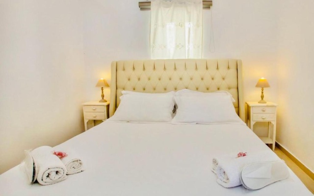 Renthousetinos