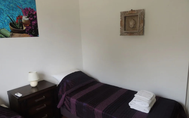 B&B Hacienda La Bougainville