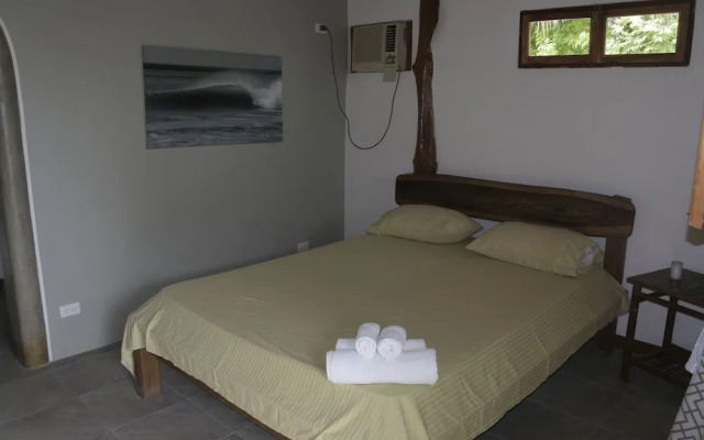 Wild Waves Surf-House