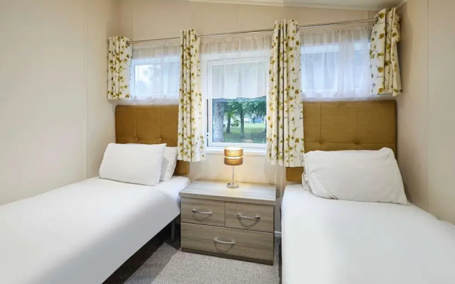 Host Stay Audley Lodge